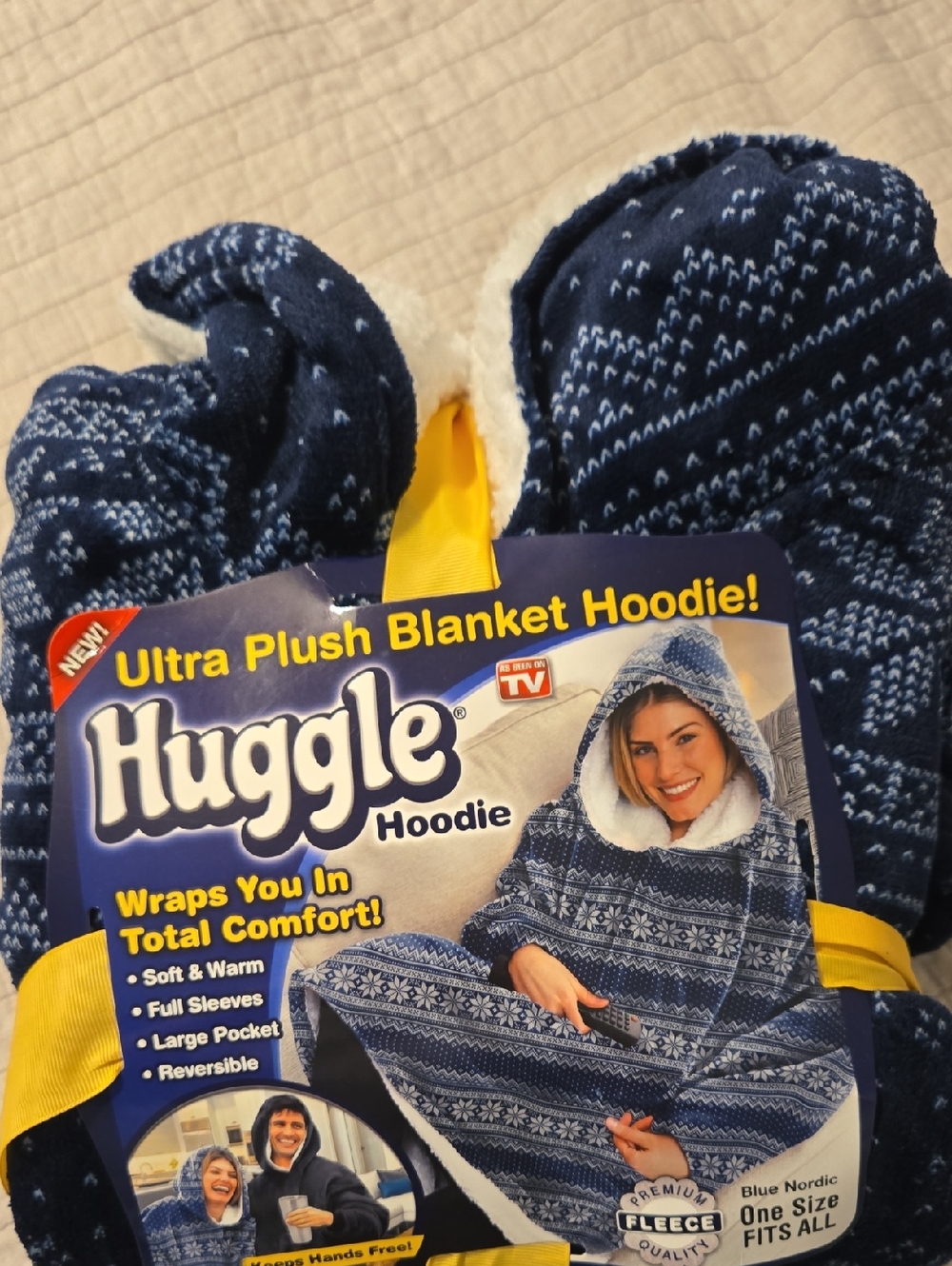 Huggle Ultra Plush Blanket Hoodie - Blue Nordic